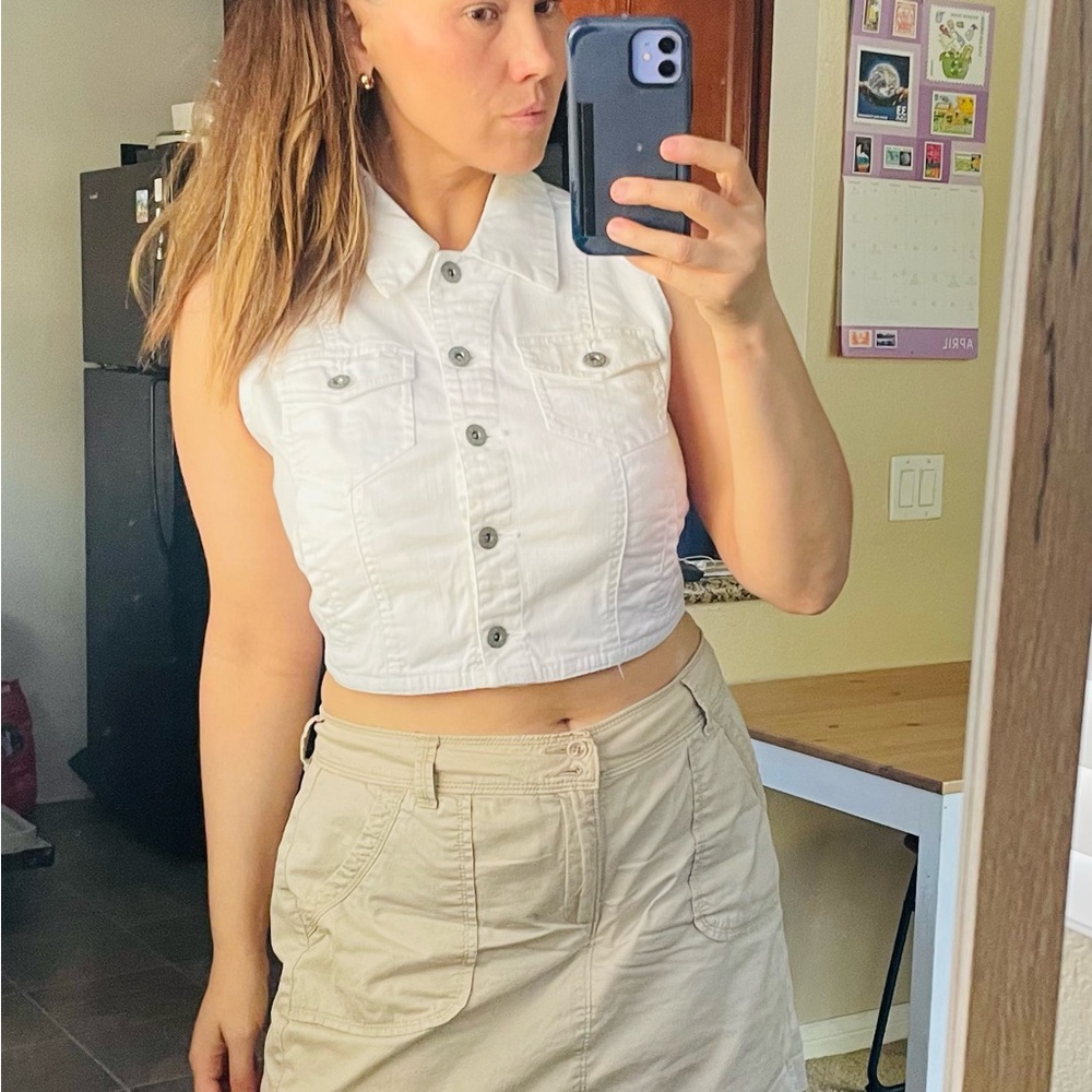 White Sleeveless Button-Up Denim Crop Top